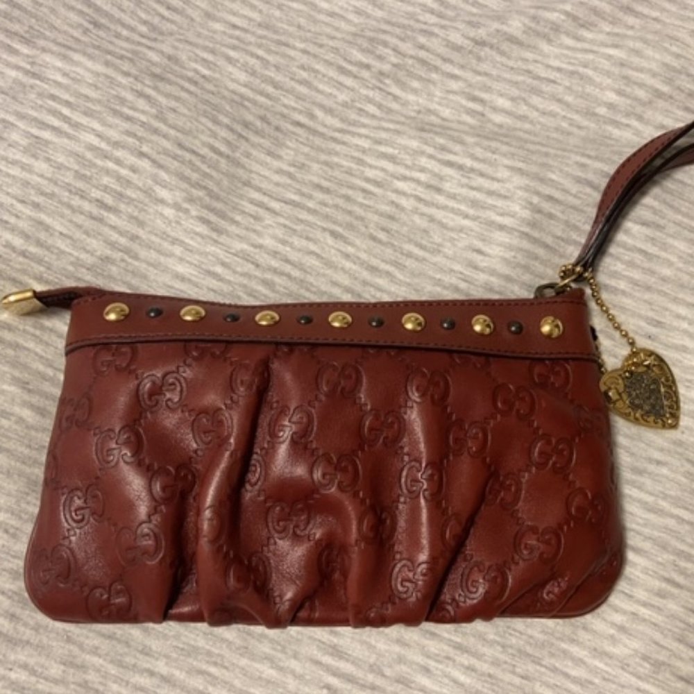GUCCI Signature Babouska Wristlet
